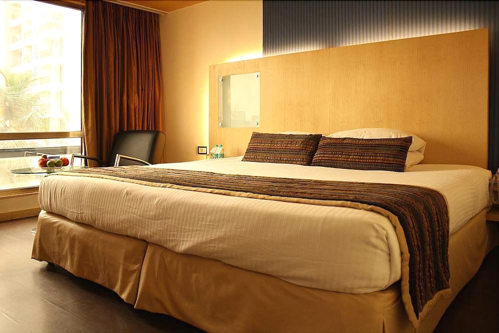 Ramee Guesline Hotel, Dadar Mumbai Exterior photo
